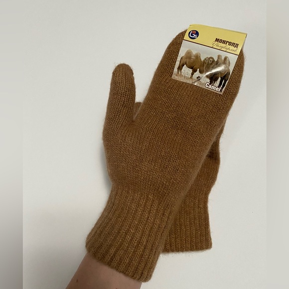 Camel wool blend mittens dark camel size M Mongolia - Picture 5 of 5